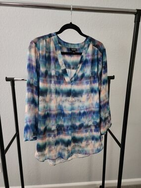 a.n.a Blue and White Watercolor V-Neck Blouse
